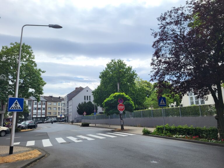 Erfolg: Zebrastreifen wieder da !